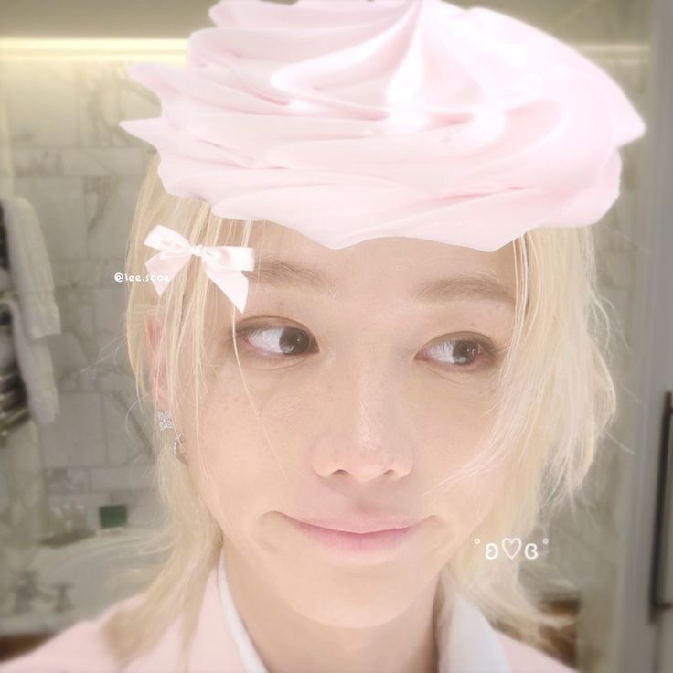 emmie🧁 ★