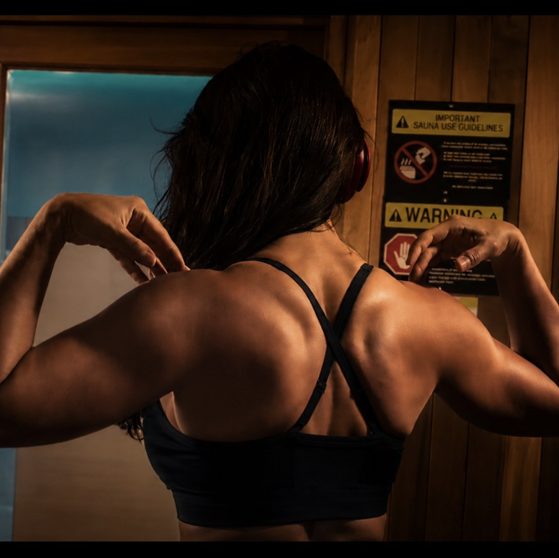 Amanda_Lifts