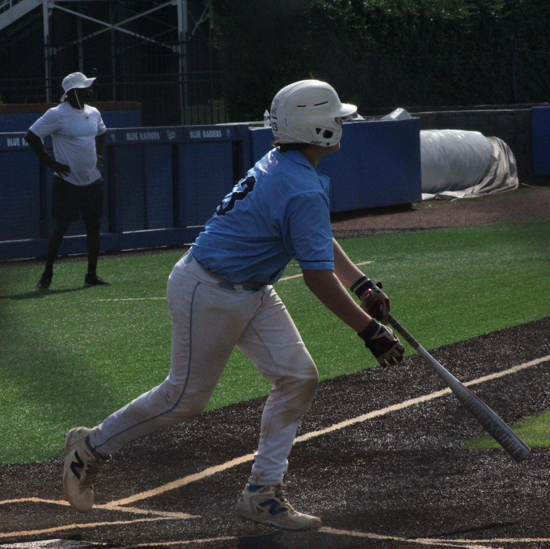 ✝️countryboi✝️⚾️🏈