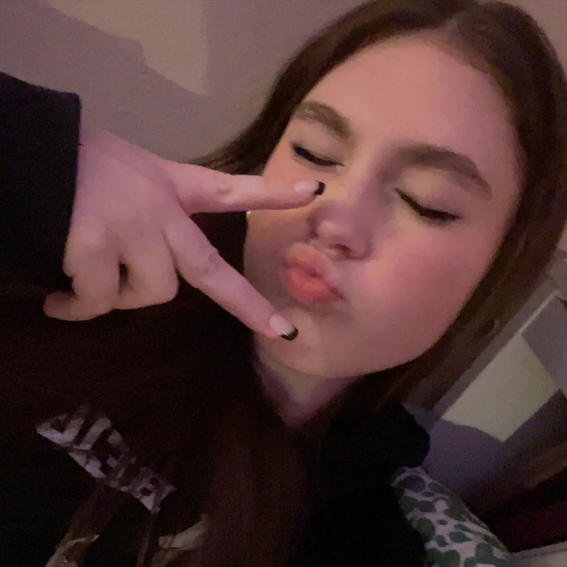 ⭑ 𝐥𝐢𝐧𝐝𝐬𝐞𝐲 ⭑