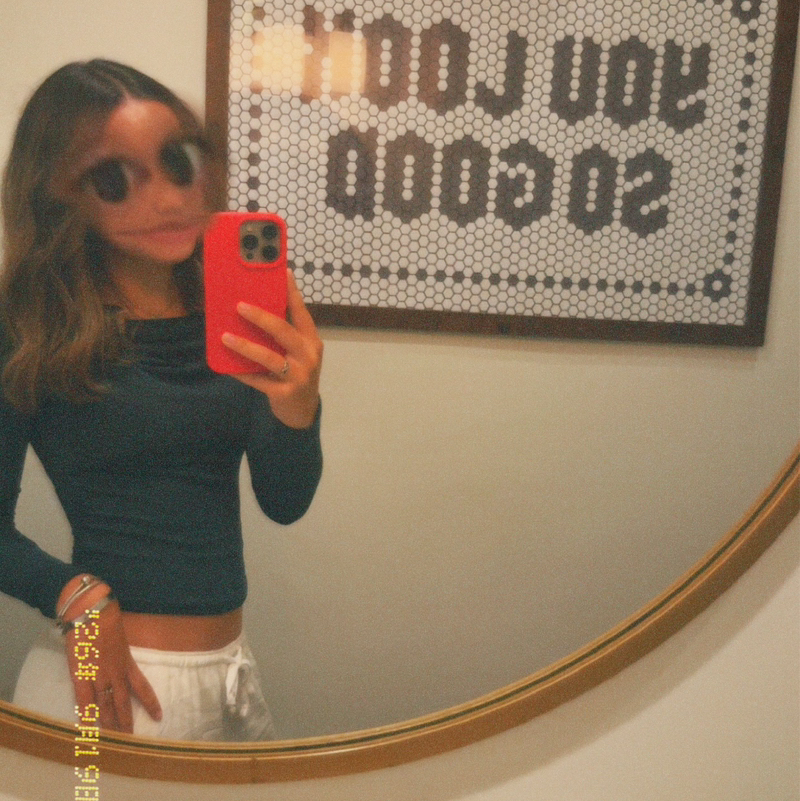 -  𝑑  𝑎  𝑛  𝑖  - 🍂🐞💜
