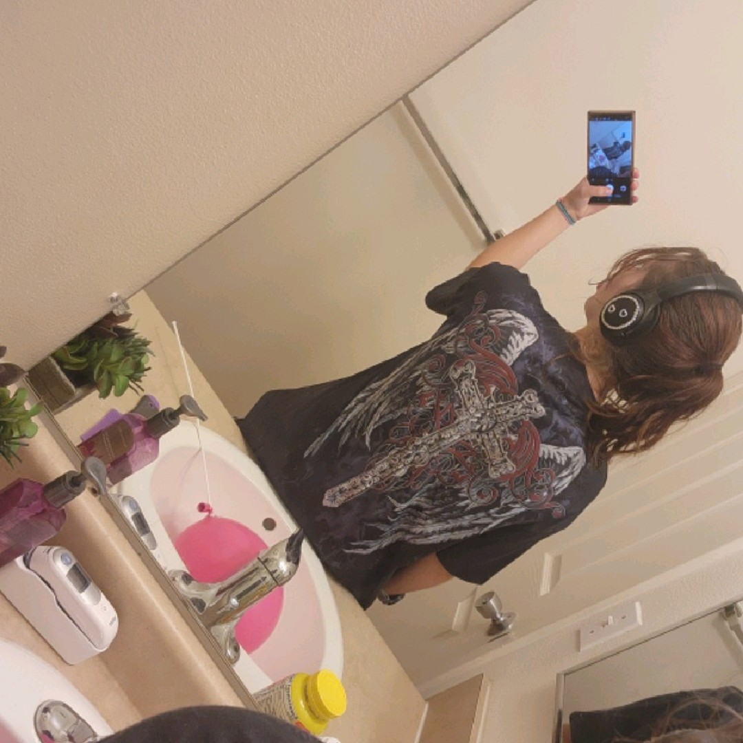 emøb1tch🎧