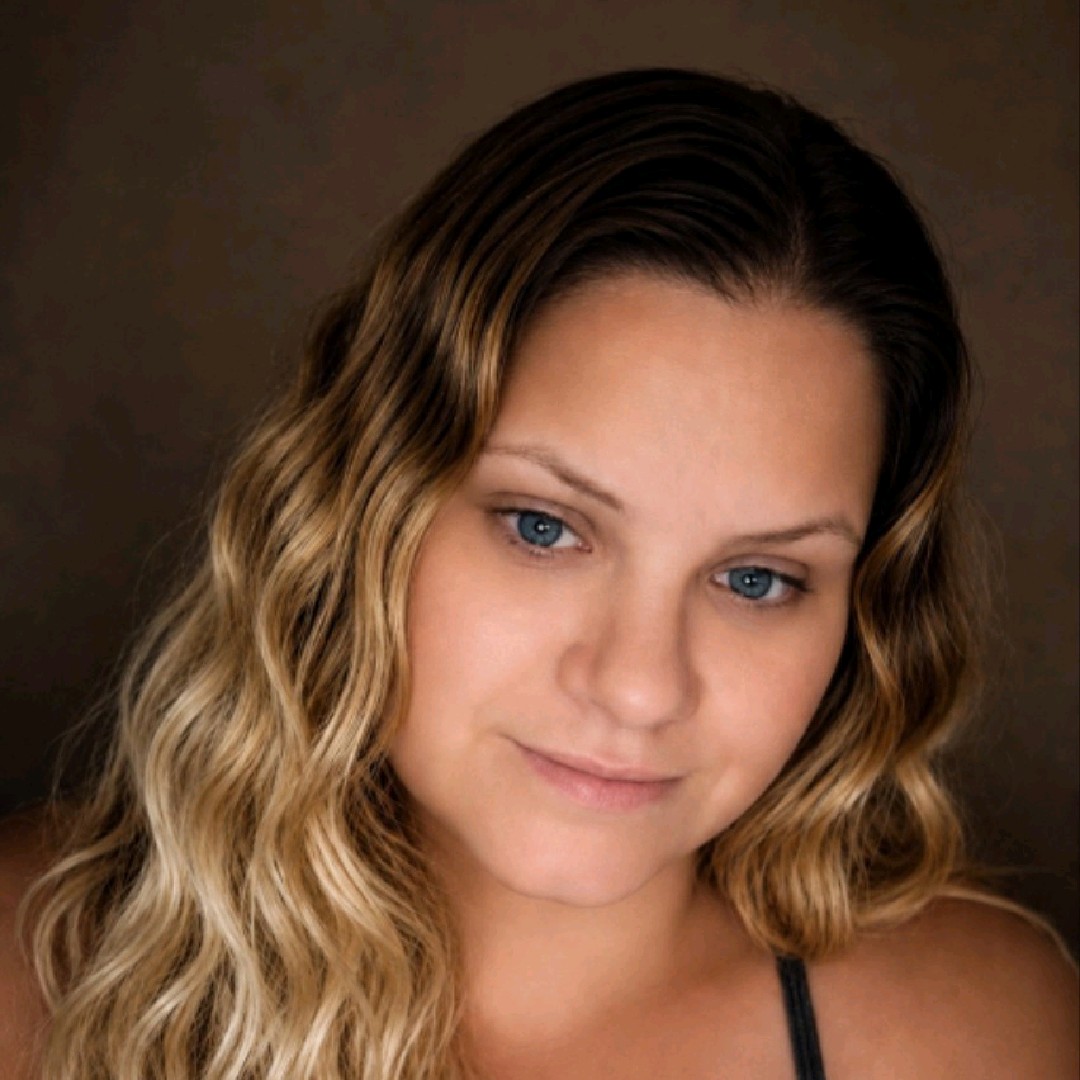 Christa Kingsley192