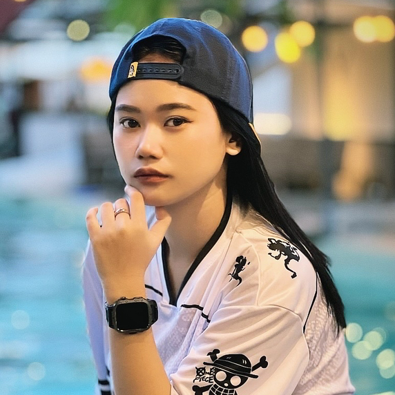 Yunike_Fangs