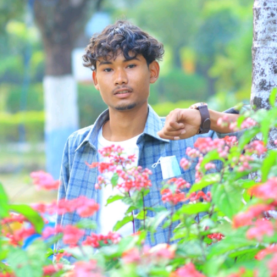Tharu Back