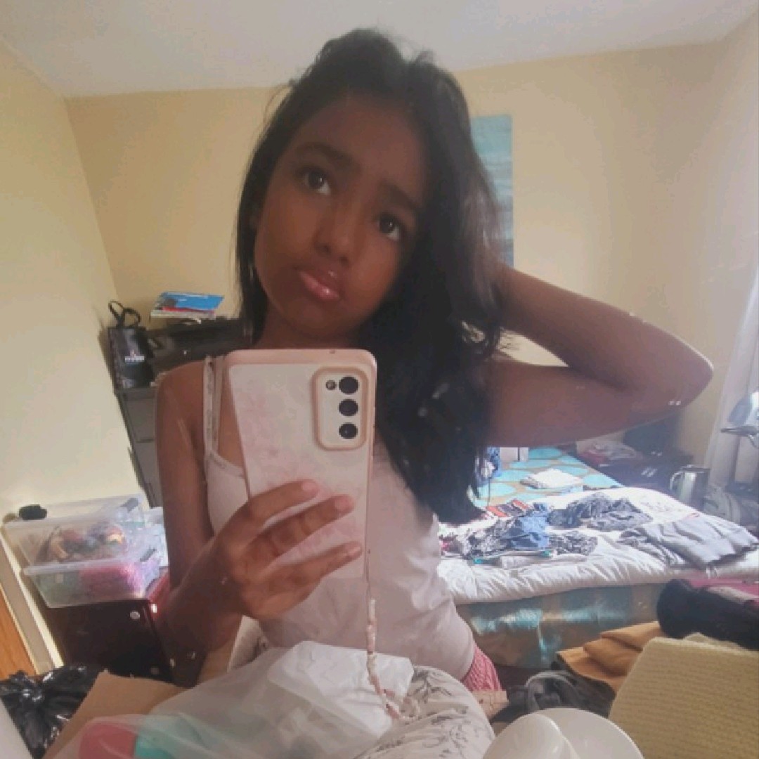 ❀