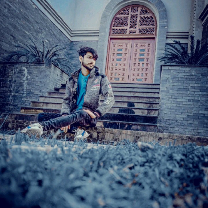 Mr.Haider/Eidtzz