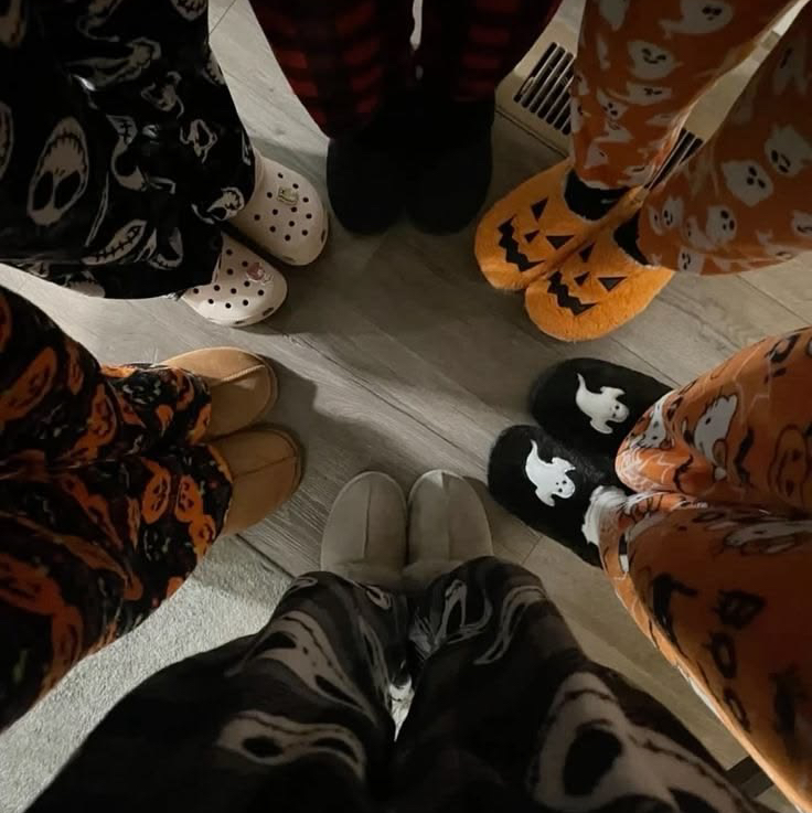 <33