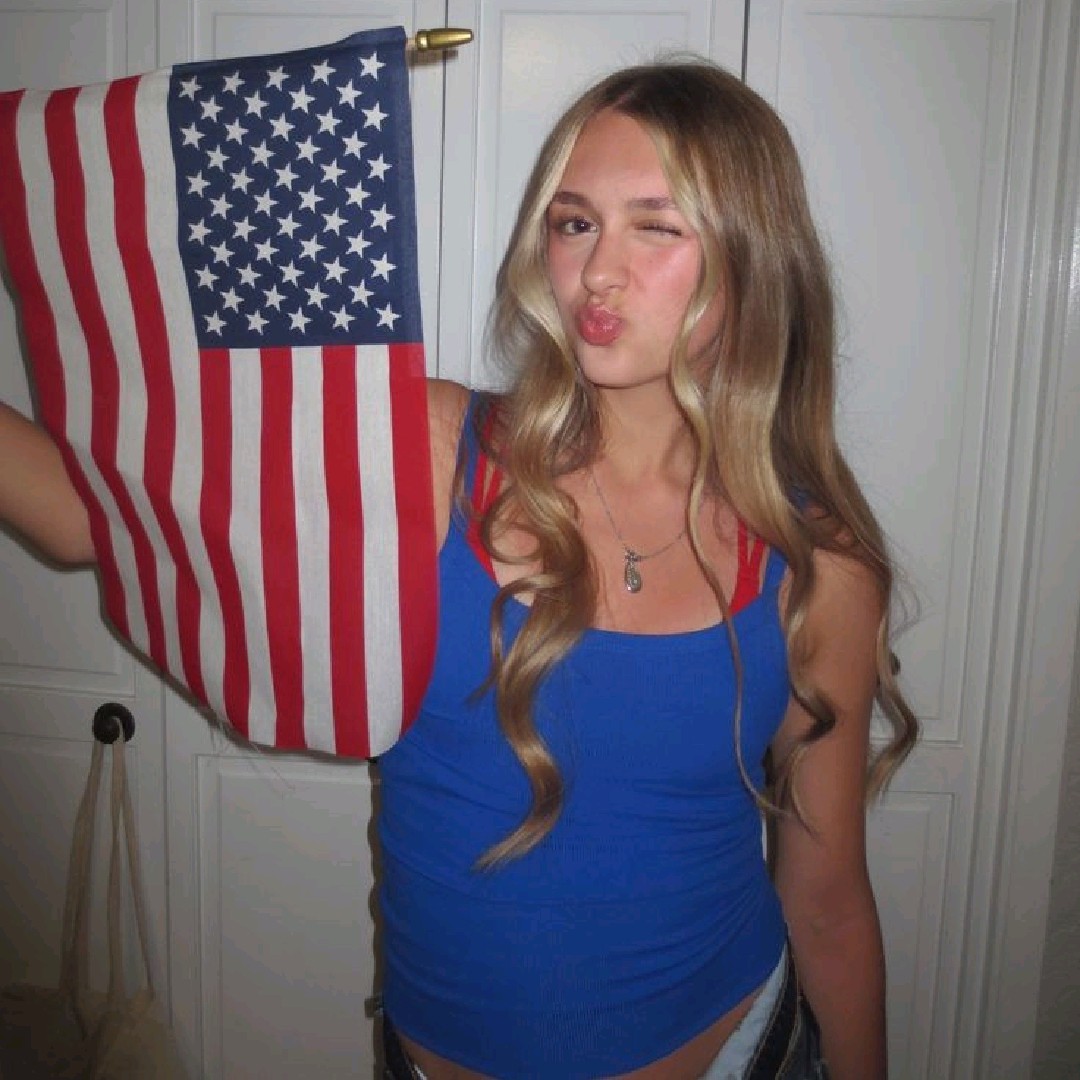 Amelia🇺🇲