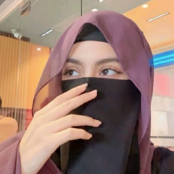 Ayesha ✨♥️