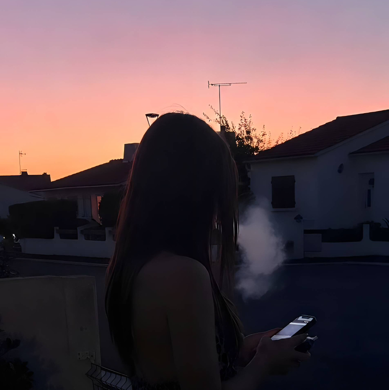 𝑬𝑳𝑶𝑰𝑺𝑬