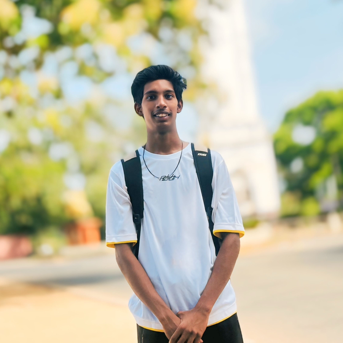 𝐋  𝐔  𝐂  𝐀  🇱🇰