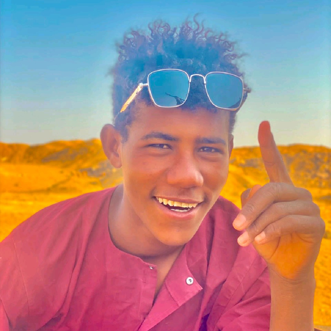 المصمم بدرالدين 