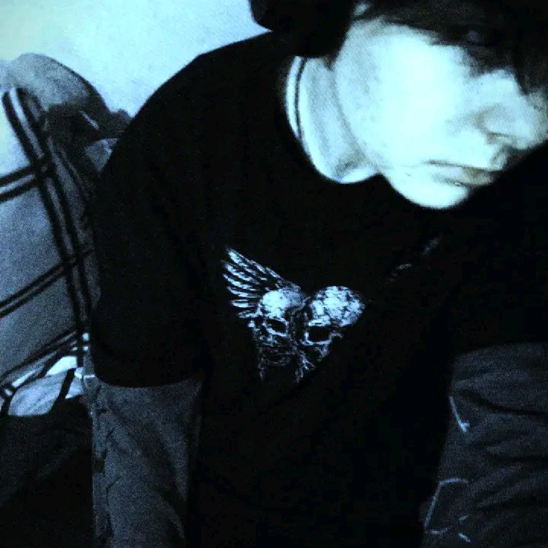 𝐫𝐞𝐦𝐢𝐱 / 𝐤𝐳 🦇