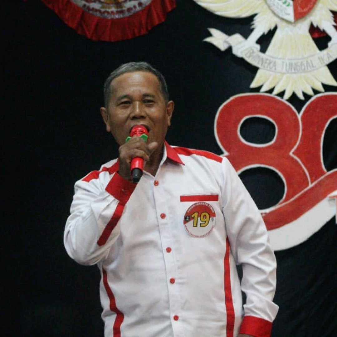 Abah Sutar Krupuk Anta Kuncir