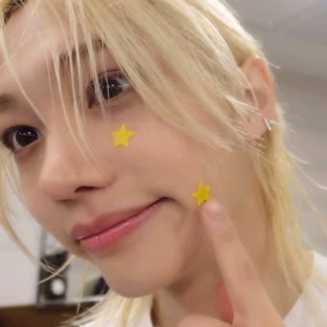 💮☆•julie•☆💮