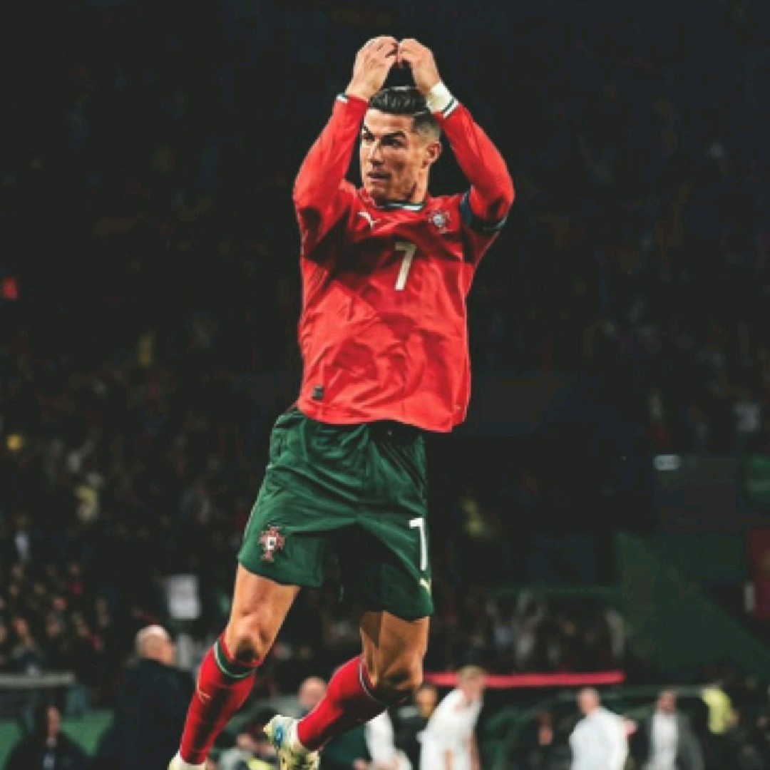 CR7 
