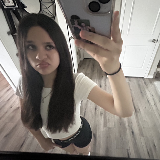 daniela🤍🤍