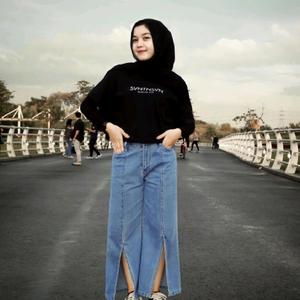Andika906