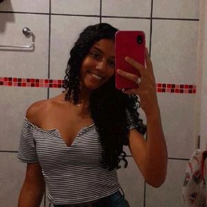 Gabrielle Souza 