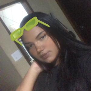 Emilly Santos 