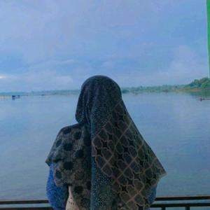 Desi Wahyuni NS